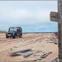Land Rover Defender 110 в песках Кузомени
