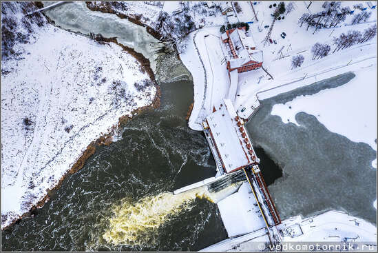 Правдинская ГЭС-3 зимой - с высоты птичьего полета