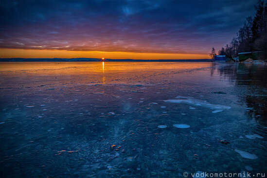 Морозное утро на Виштынецком озере