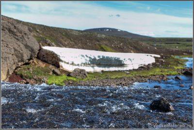 Исландия. Виды на F910 - сток воды
