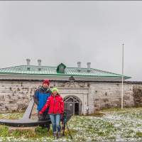 У входа в Новодвинскую крепость лежит якорь